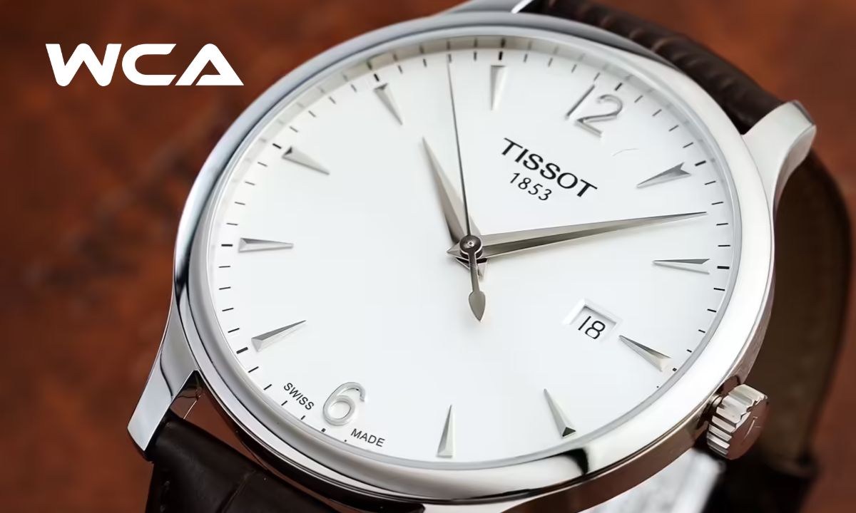 Mặt số đồng hồ Tissot chính hãng được hoàn thiện tinh xảo, cọc số và logo sắc nét, bố cục cân đối